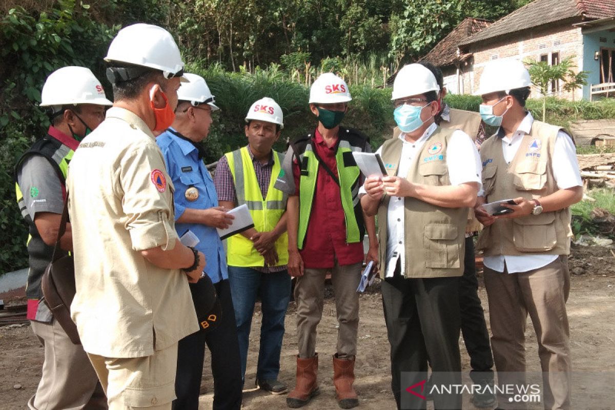 BNPB tinjau proyek pembangunan sejumlah jembatan di Bantul