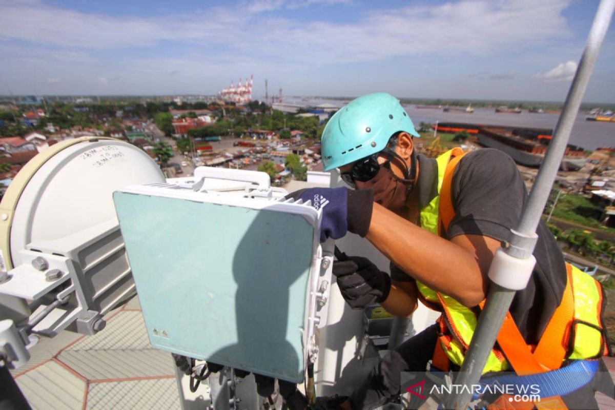 XL Axiata lanjutkan fiberisasi jaringan di Kalimantan Selatan