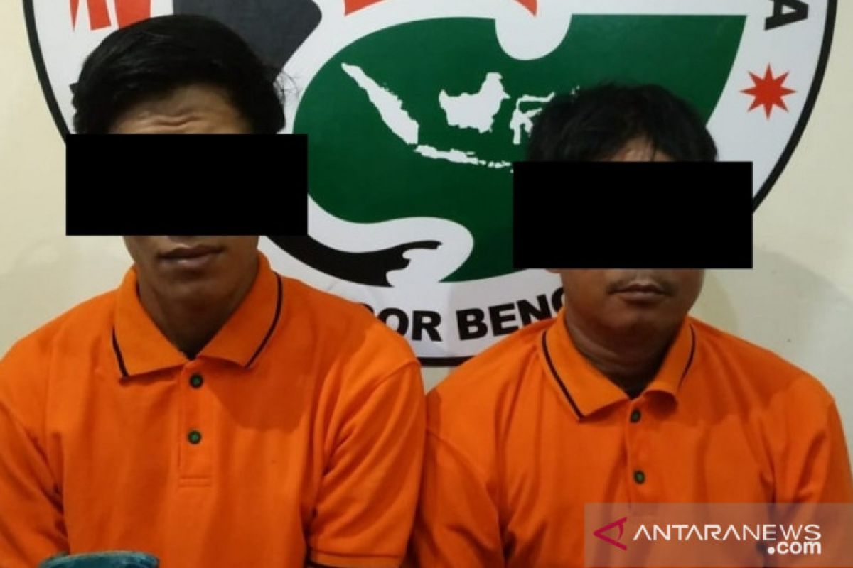 Polres Bengkayang ringkus dua pemakai narkoba di Karimunting