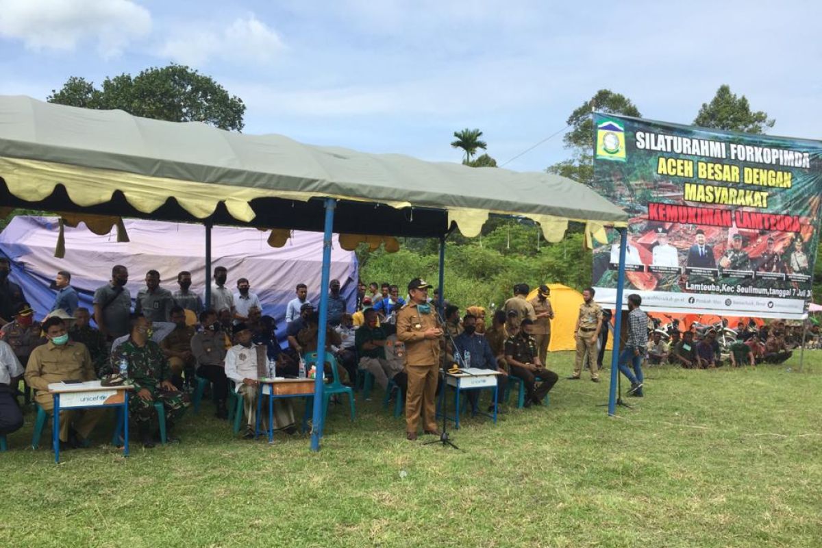 Jangan tebang hutan Seulawah, pesan bupati kepada warga Lamteuba