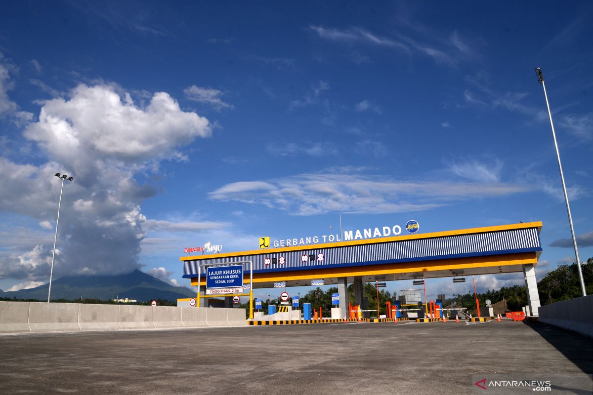 Presiden Jokowi sebut Tol Manado-Bitung pangkas biaya logistik