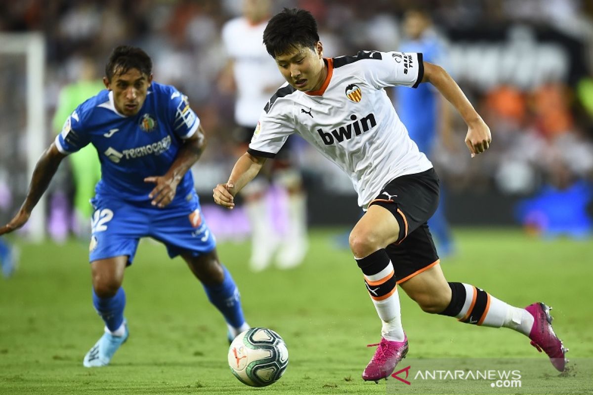 Akhirnya Valencia rasakan kemenangan lagi, atasi Valladolid 2-1