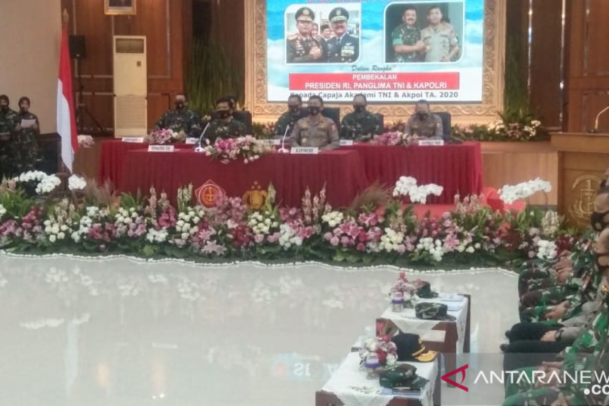 Presiden ingatkan capaja TNI-Polri konsisten dengan  ideologi negara