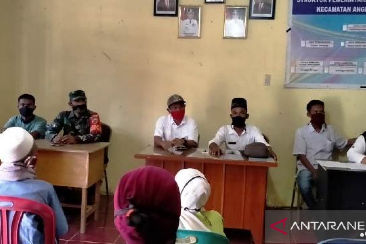 Penyaluran BLT dampak COVID-19 tahap tiga Desa Simataniari Tapsel lancar dan aman