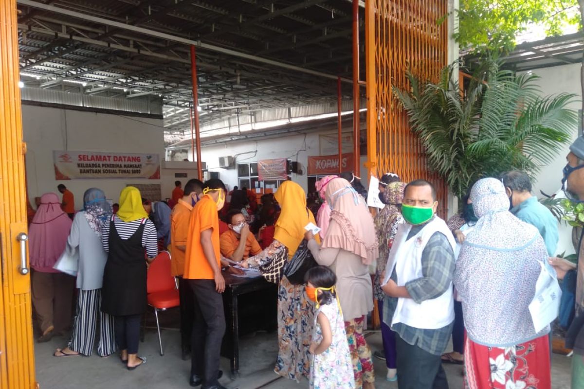 Kantor Pos Baturaja salurkan dana BST  tahap III