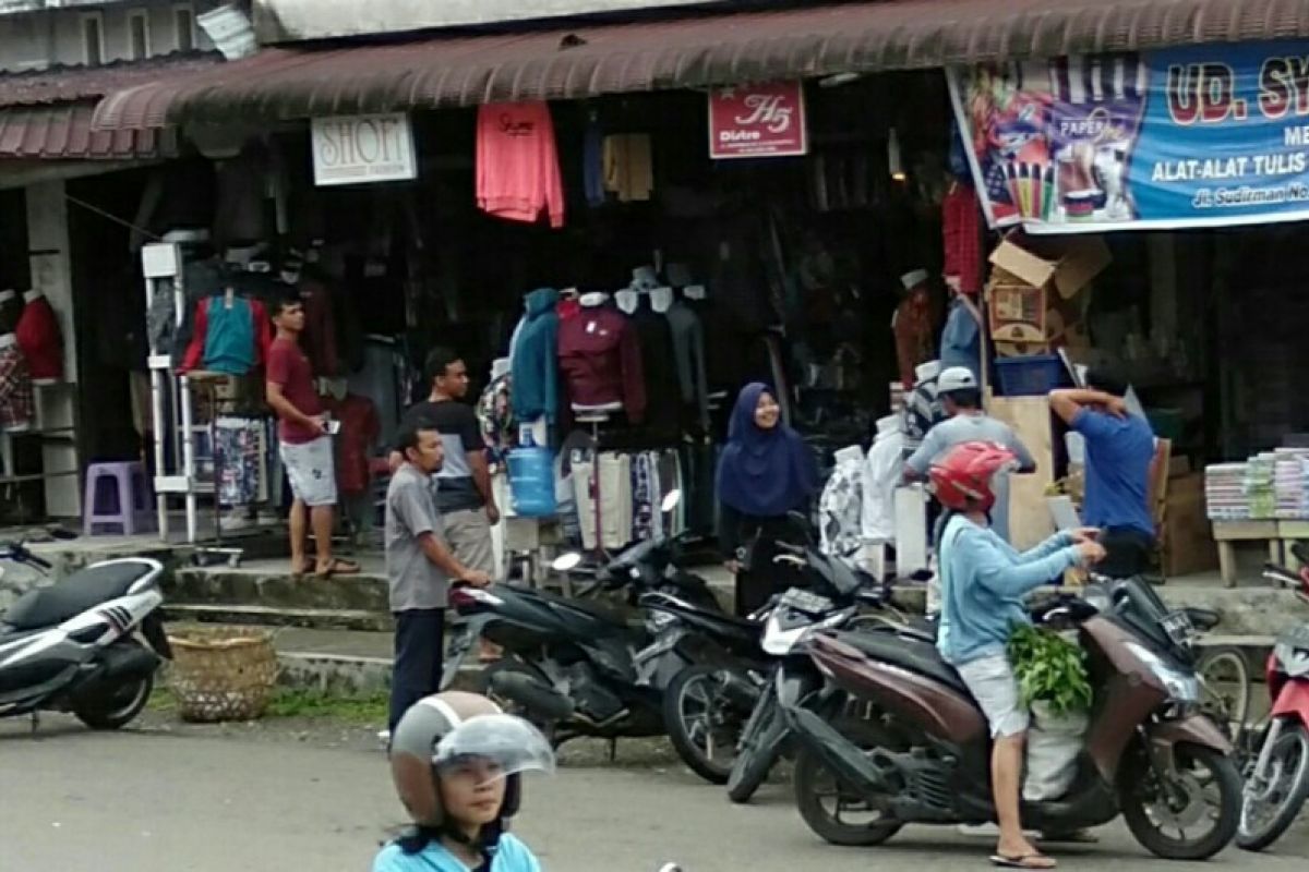 Gempa magnitudo 5,0 membuat panik  warga Gunungsitoli