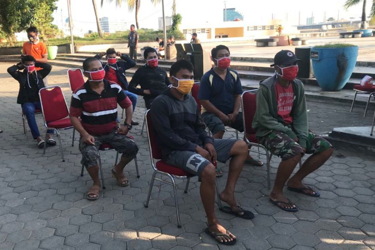 Sosialisasi Perwali COVID-19 TP2C Makassar jaring 26 pelanggar