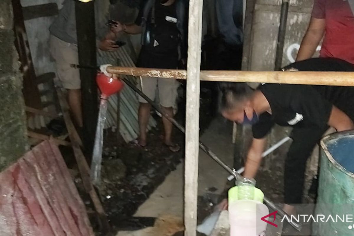 Polres Mimika tangkap pembuat minuman sopi