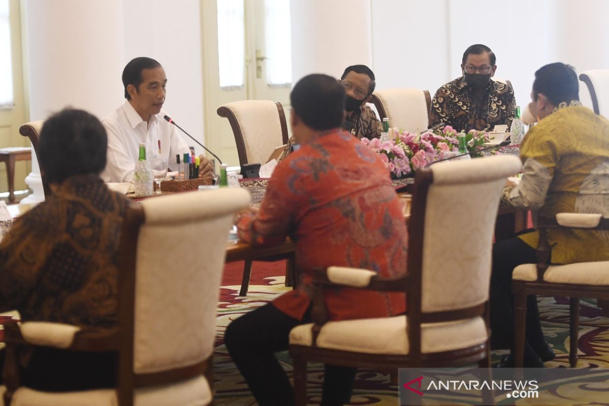 Jokowi jelaskan penggunaan anggaran pada pimpinan MPR