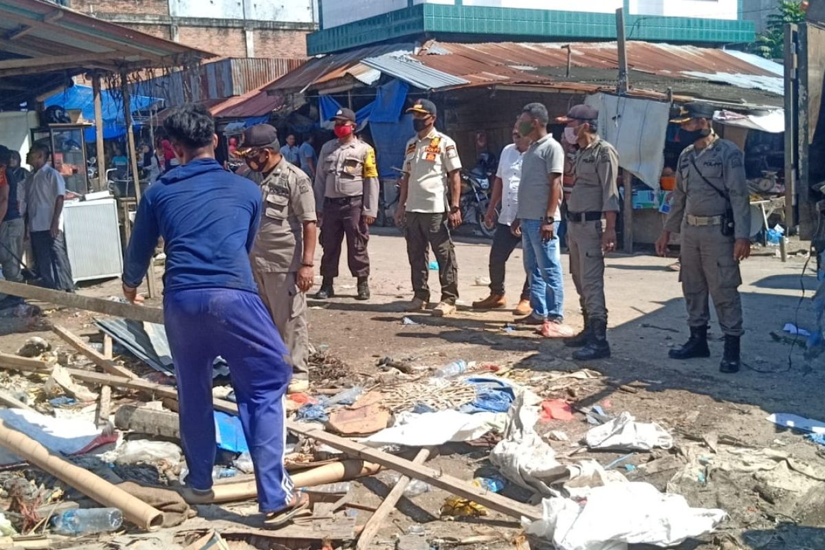 Satpol PP Aceh Timur relokasi 117 pedagang
