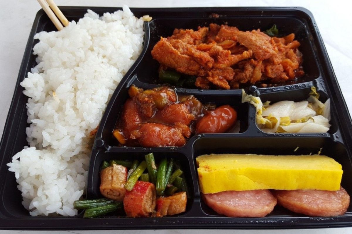 Inspirasi menu makanan bekal praktis ke kantor