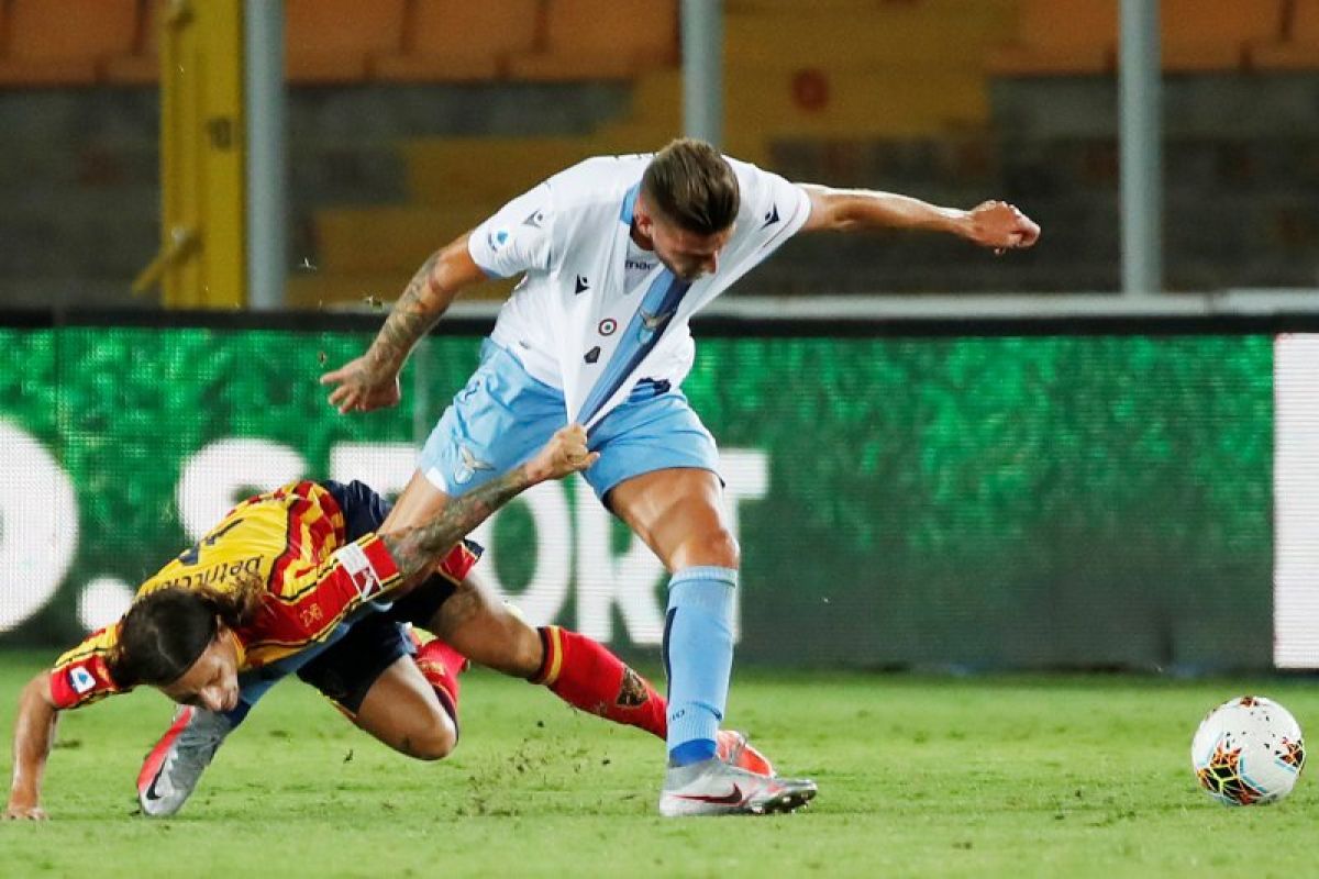Lazio ditaklukkan Lecce dengan skor 1-2