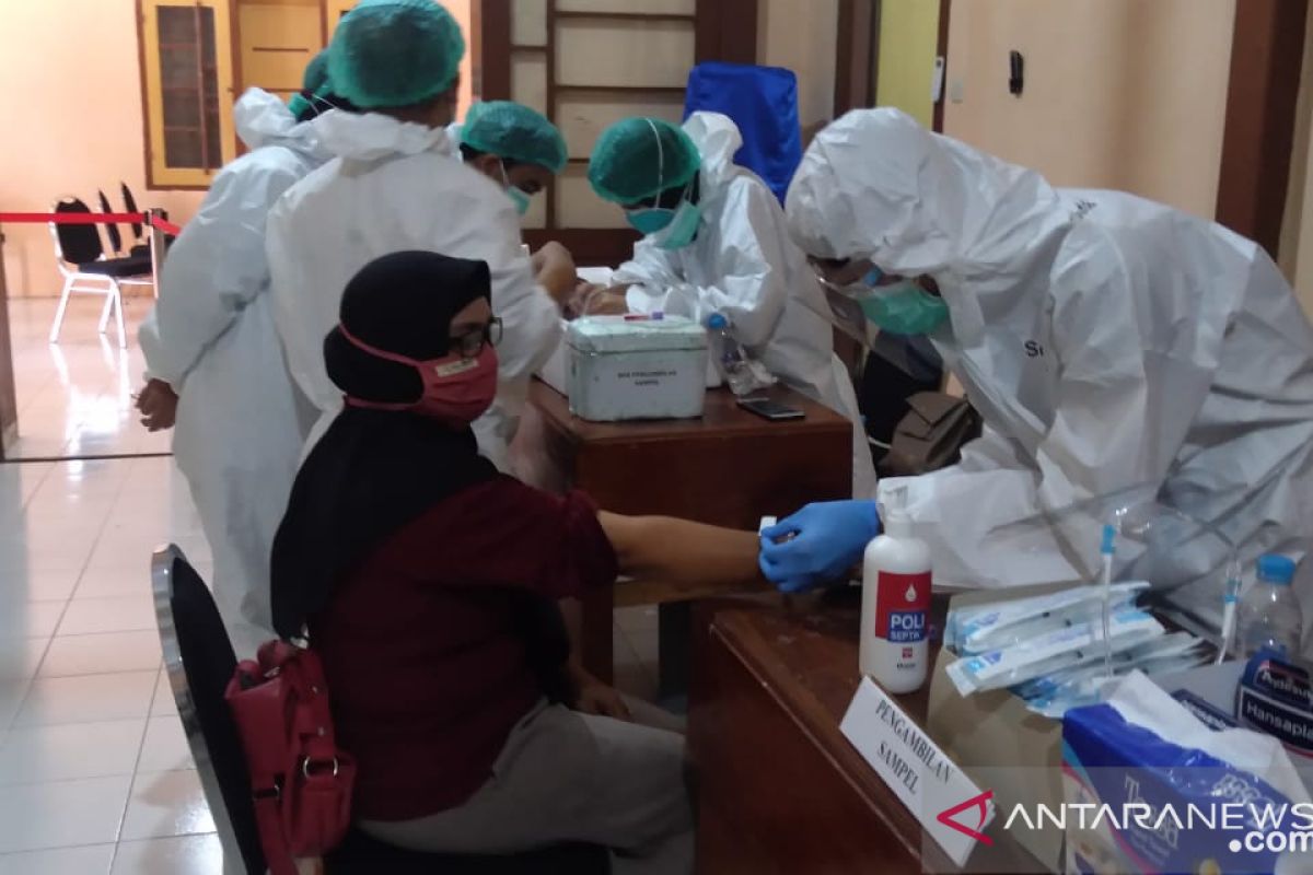 KPU Situbondo alokasikan Rp300.000/orang rapid test penyelenggara pilkada