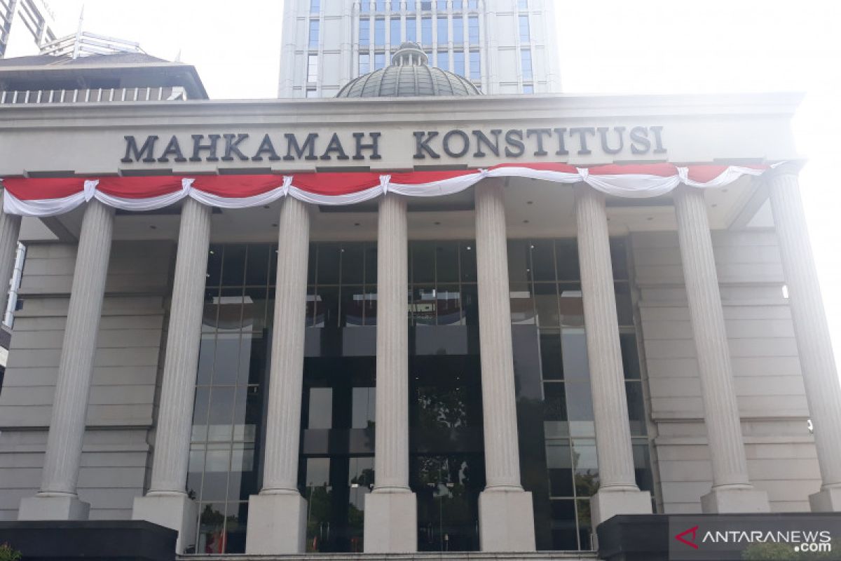 Saat mantan polisi adukan penyidikan kasusnya  ke MK