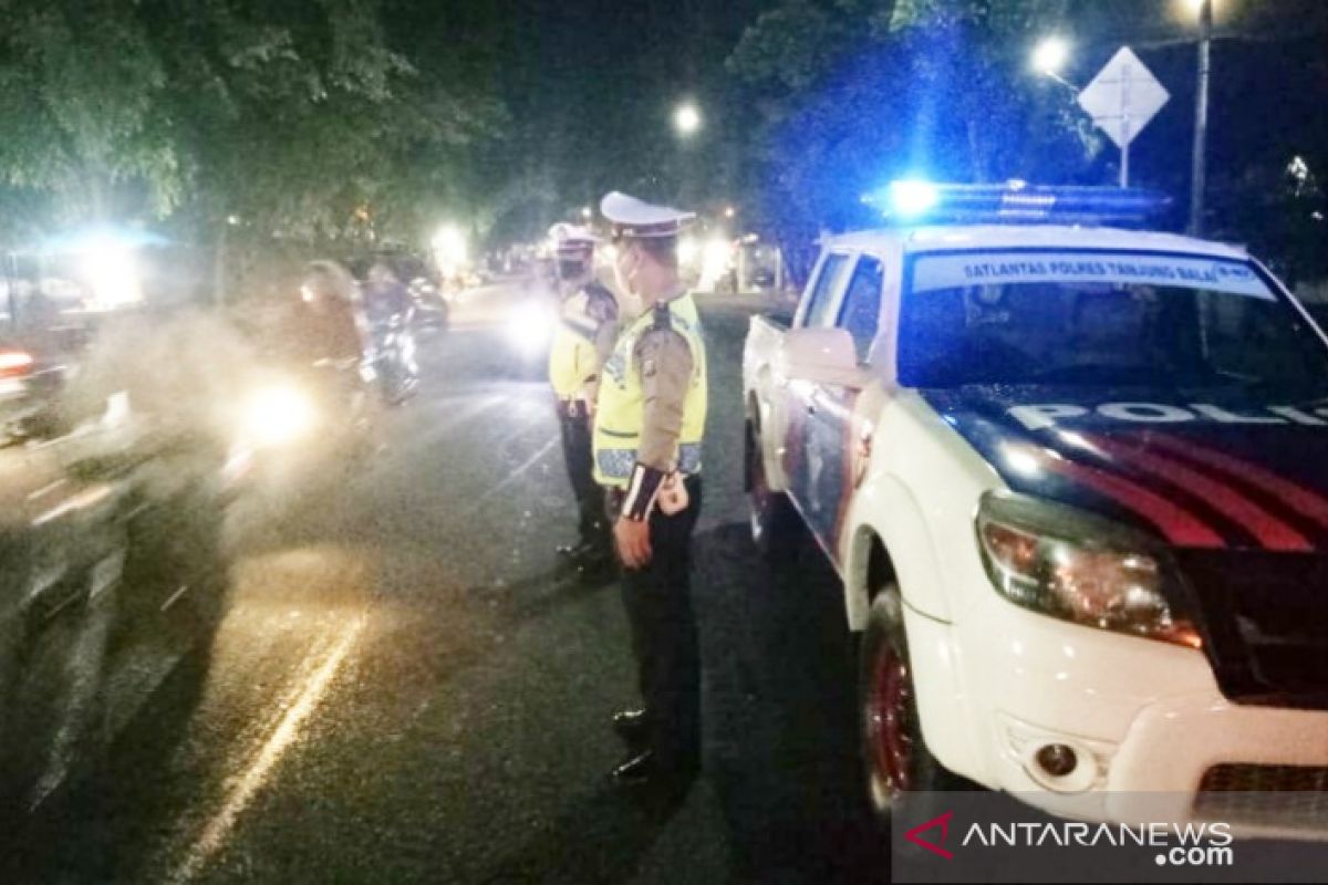 Polres Tanjungbalai public speaking malam sosialisasi menuju normal baru