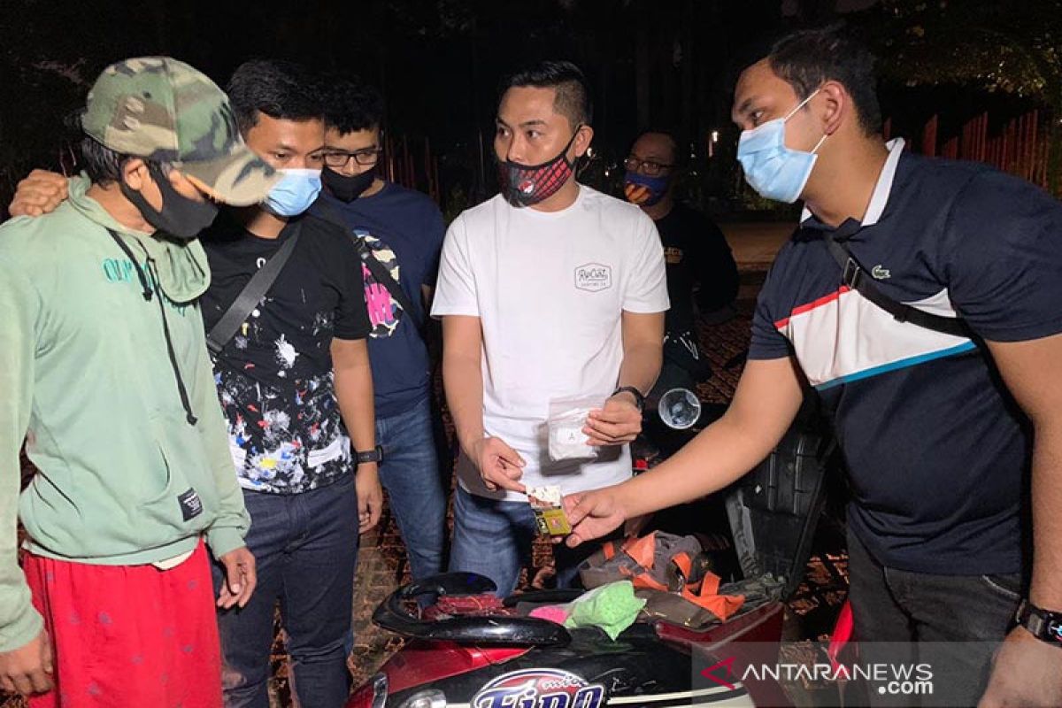 Lima tersangka pengedar berbagai jenis narkoba terancam hukuman mati