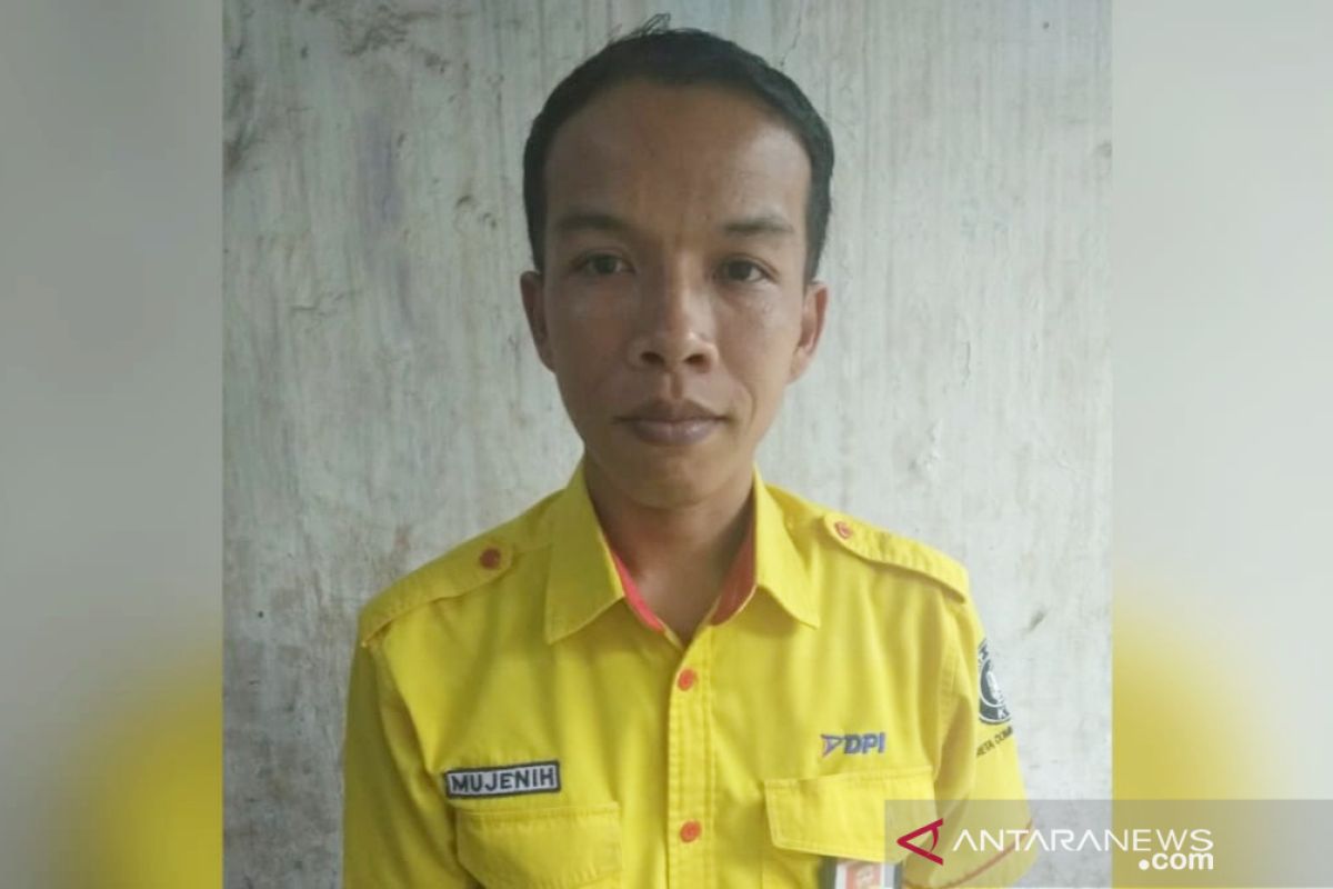 Mujenih petugas KRL kembalikan uang Rp500 juta kepada pemiliknya