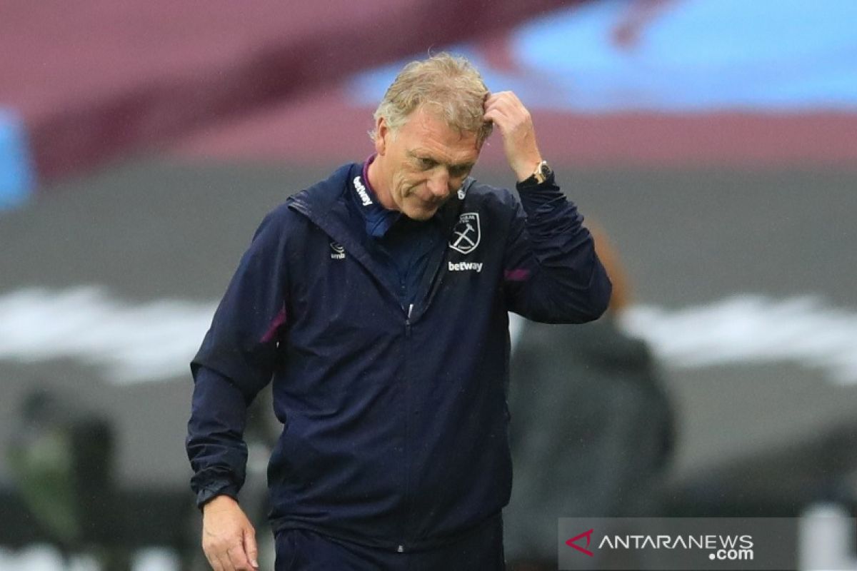 Manajer West Ham United David Moyes dan dua pemainnya positif terjangkit COVID-19