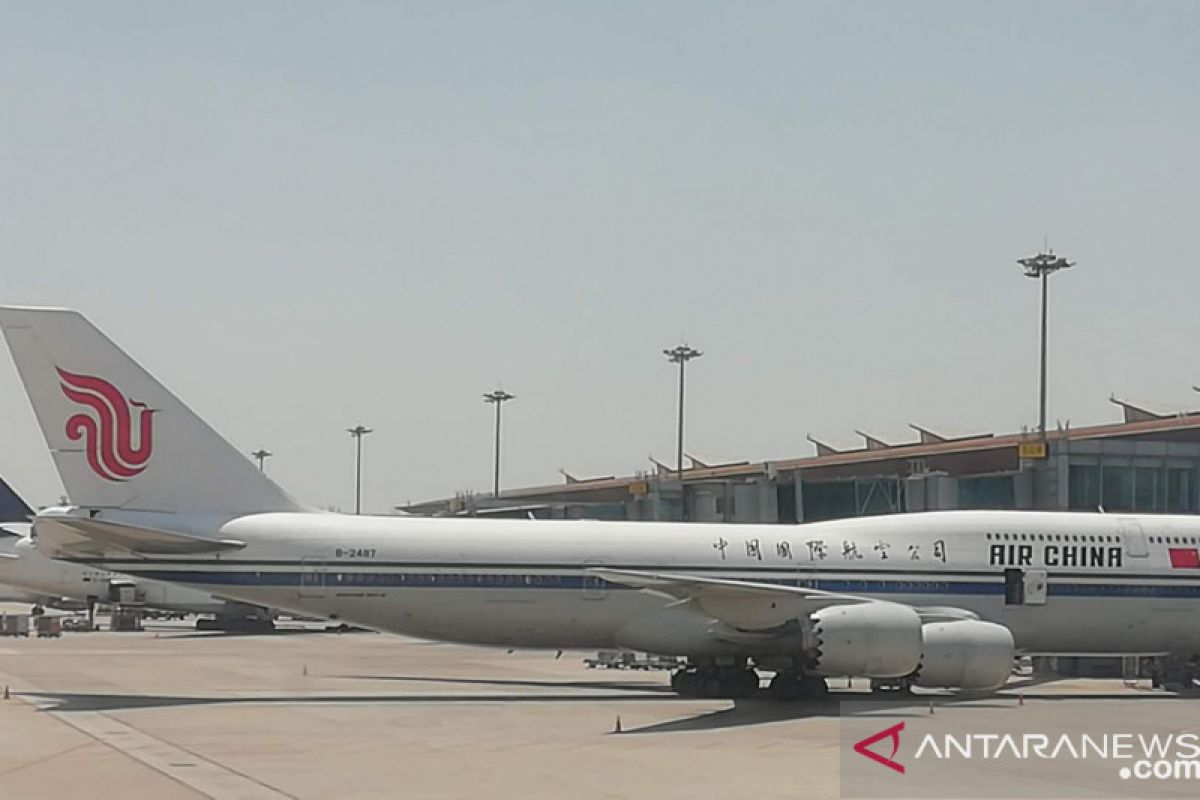China tangguhkan empat penerbangan akibat kasus COVID-19