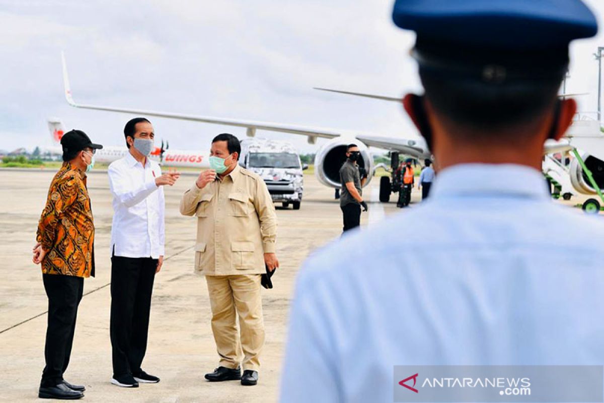 Presiden Jokowi tekankan pentingnya pengendalian lalu lintas di perbatasan