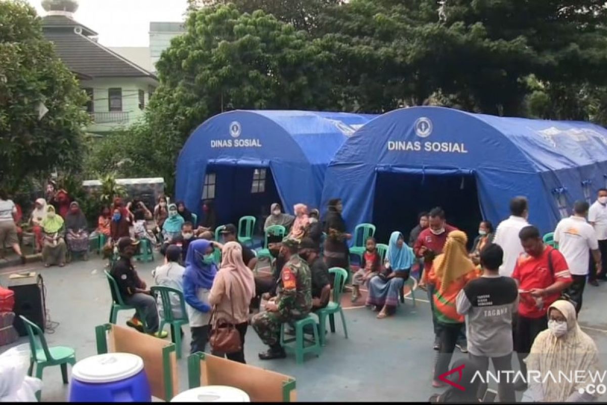Jakarta Timur distribusikan bantuan untuk korban kebakaran Rawamangun