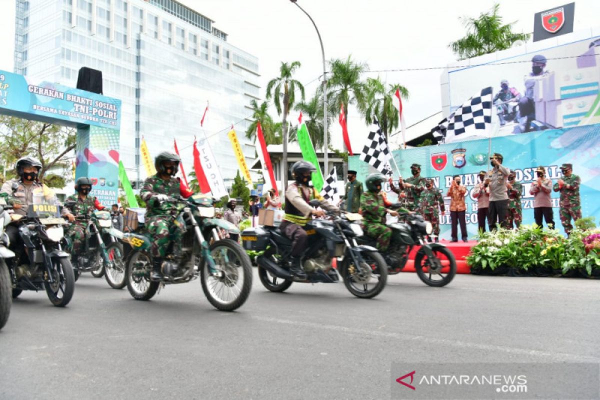 Panglima TNI semangati Babinsa dan driver ojek online salurkan bantuan