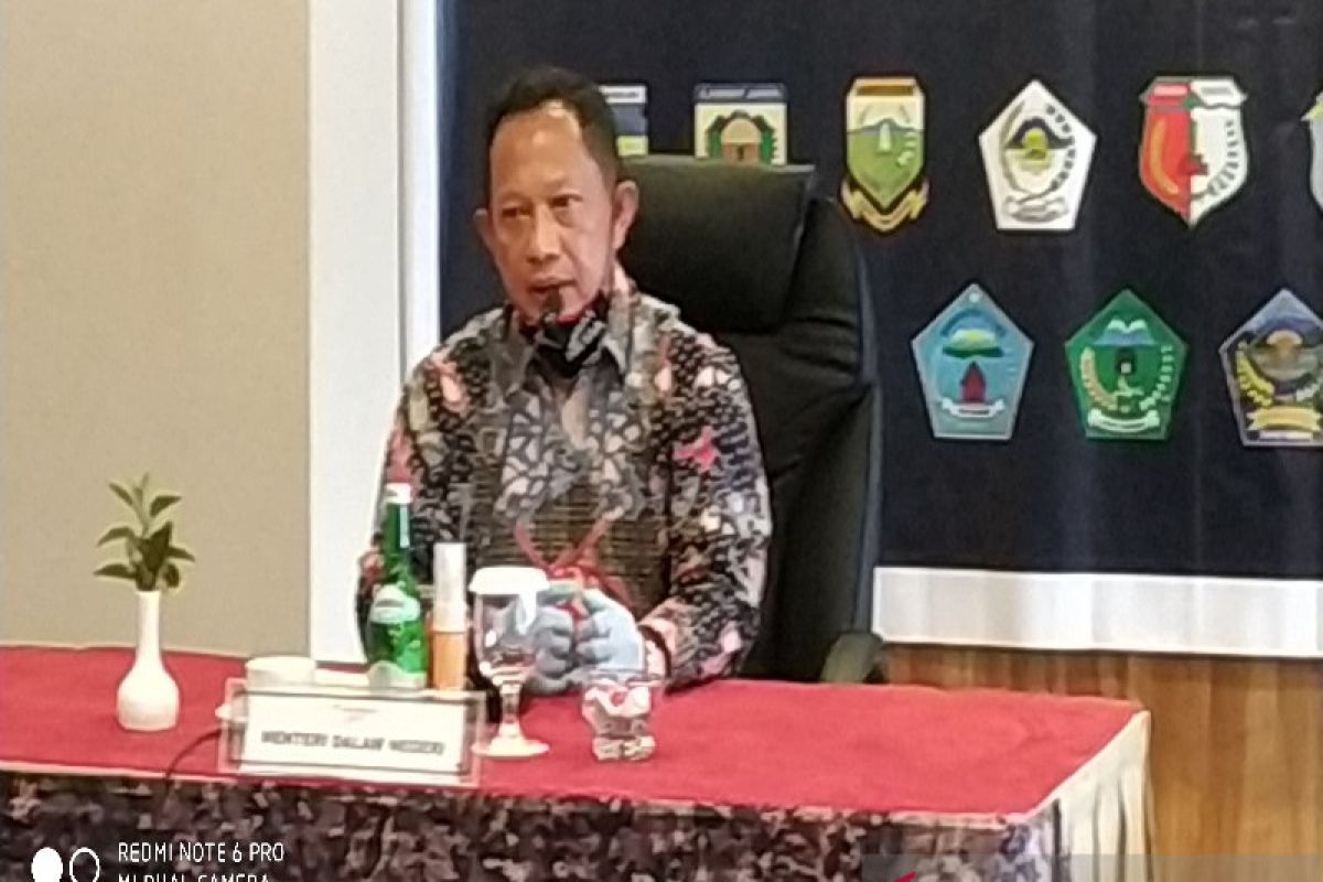 Mendagri: Bupati berstatus tersangka masih bisa ikuti tahapan pilkada serentak