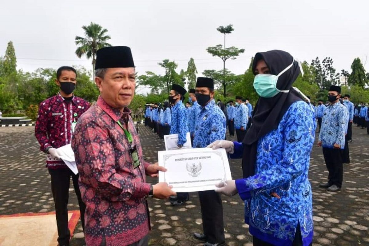 Ratusan CPNS formasi tahun 2018 Kabupaten Batanghari terima SK pengangkatan