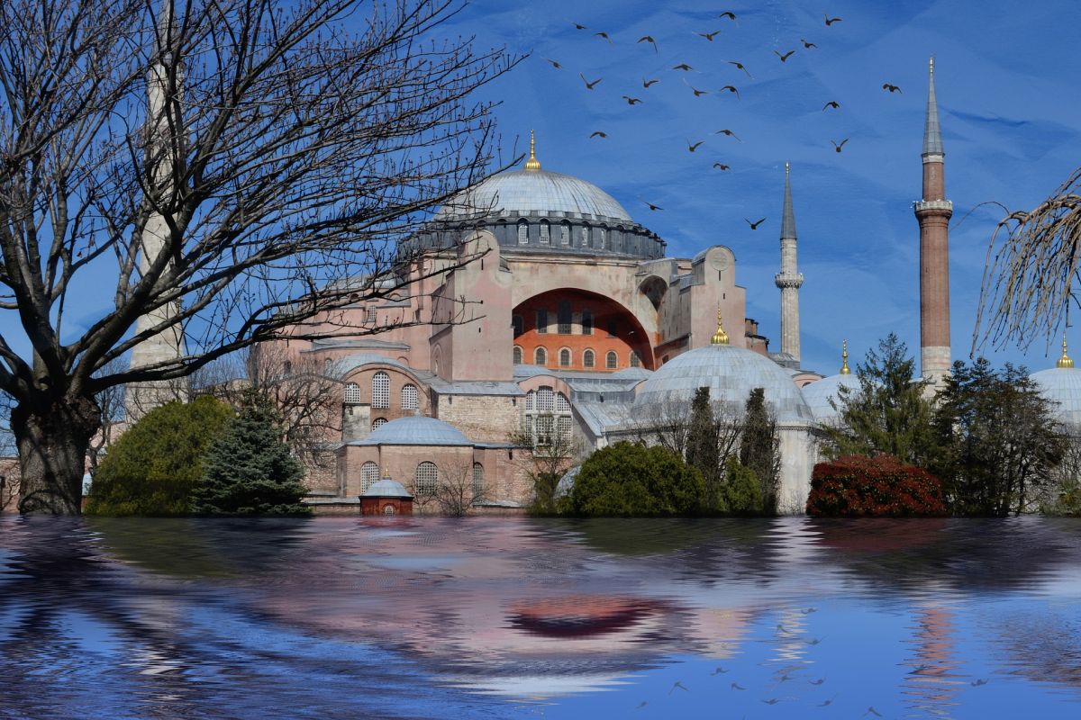 Perubahan status Hagia Sophia harus ditinjau Komite Warisan Dunia