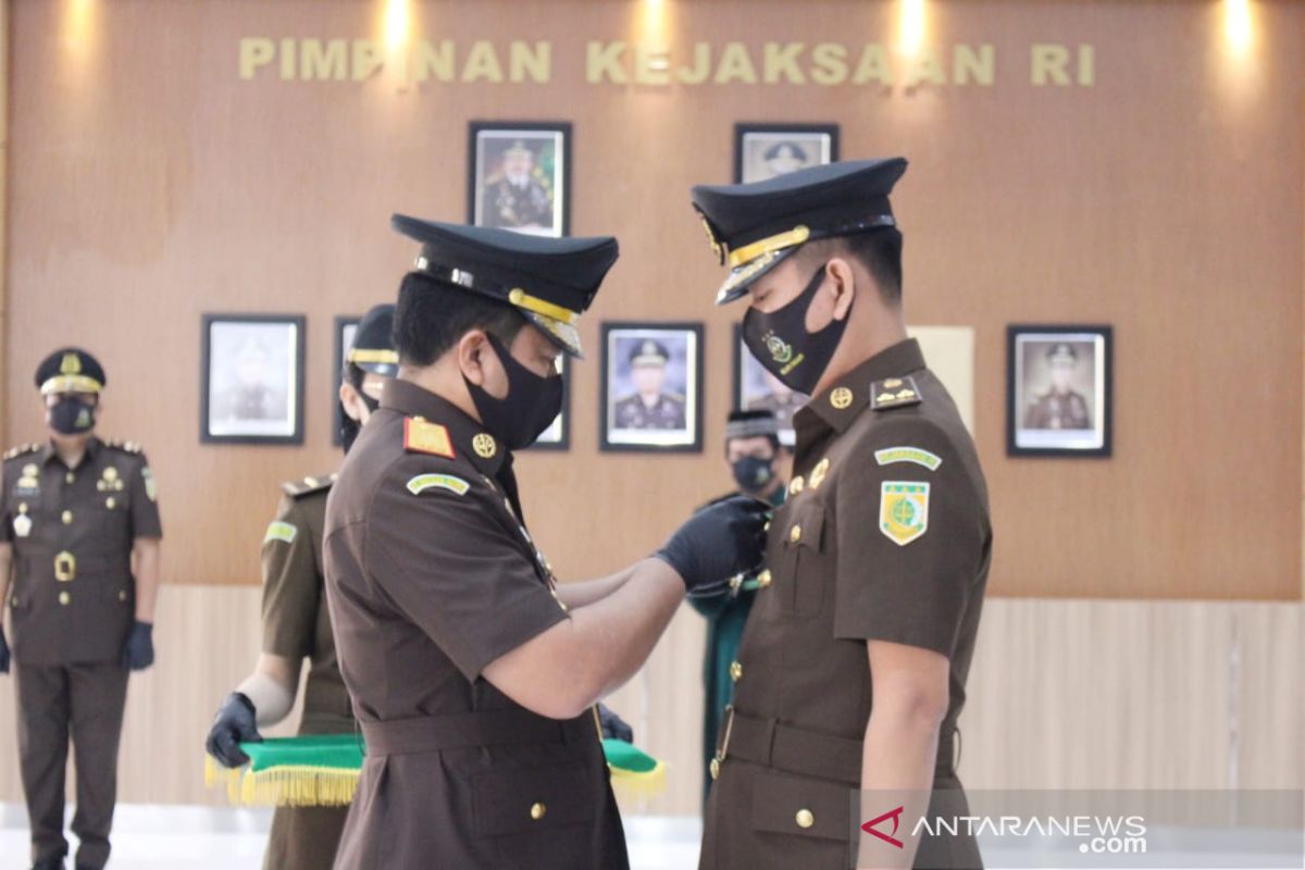 Wakajati lantik Juliansyah koordinator pada Kejati Sulut