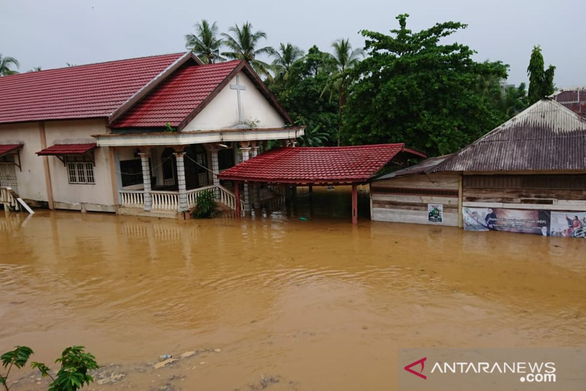 Pelaihari flooding, a catholic church inundated