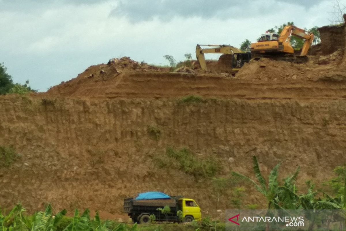 Tersangkut penambangan ilegal kepala desa di Jepara jadi tersangka