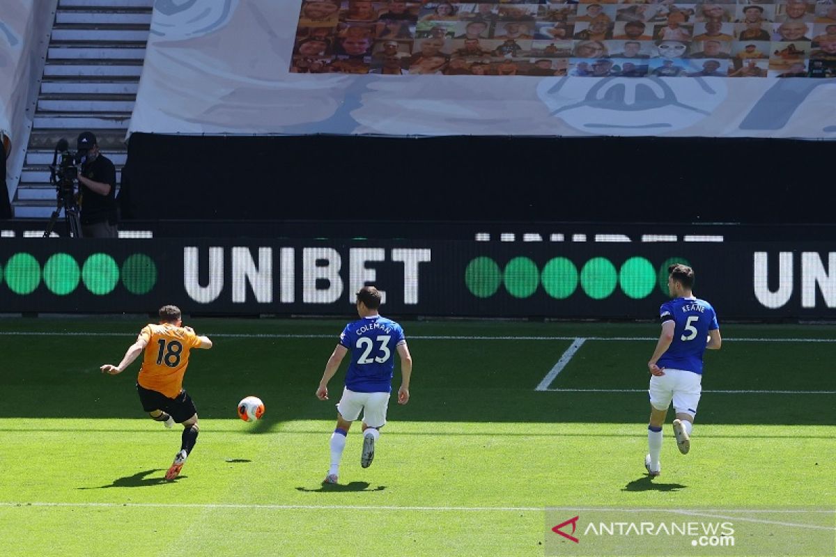 Wolverhampton menang 3-0 atas Everton