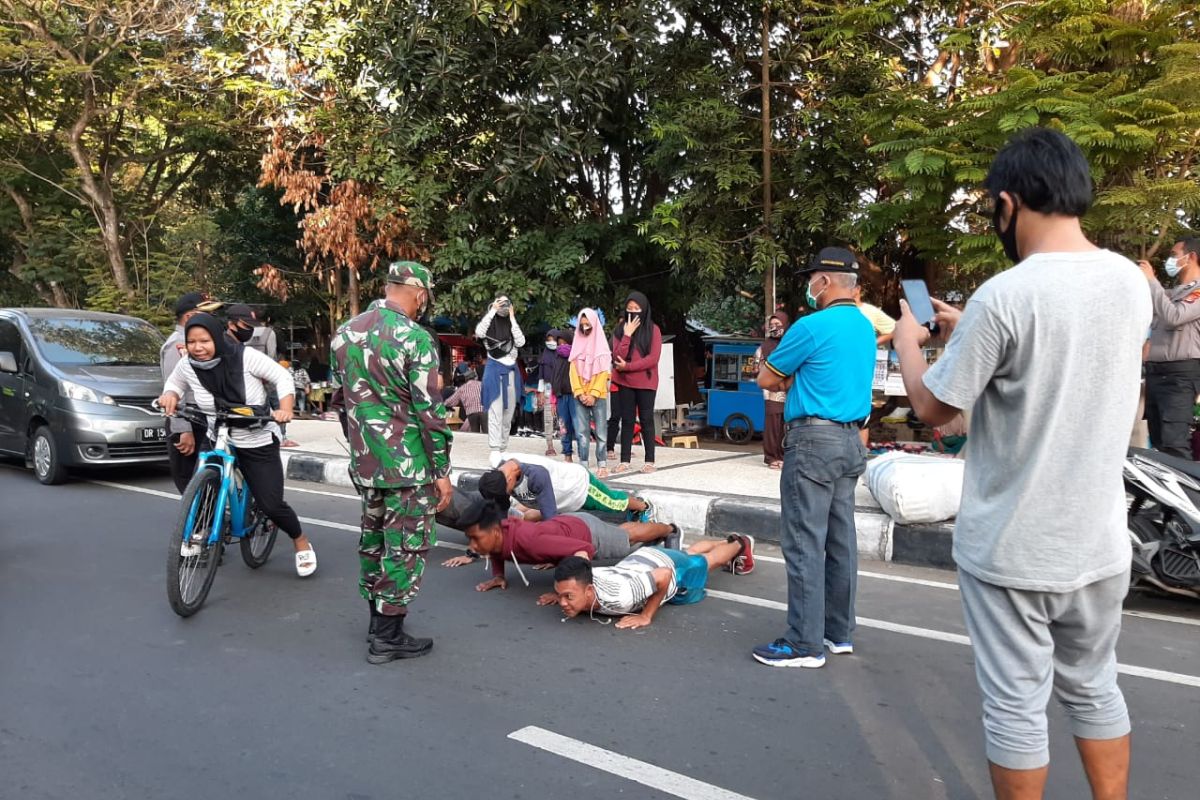 Tim Gugus Tugas COVID-19 Mataram tertibkan aktivitas warga di CFD Udayana