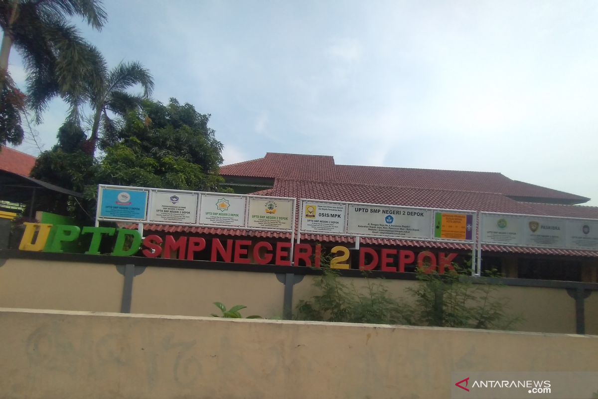 Disdik Depok minta sekolah tak memberi tugas pelajaran berlebihan