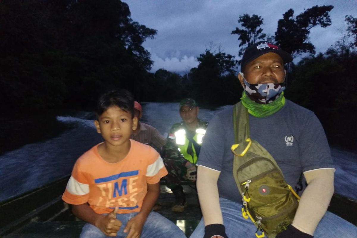 Kopda Simon seberangkan Maldini dengan speed boat