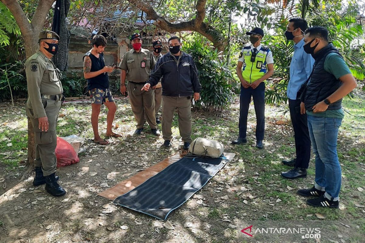 Turis asal Rusia dideportasi akibat buka praktik kencantikan di Bali