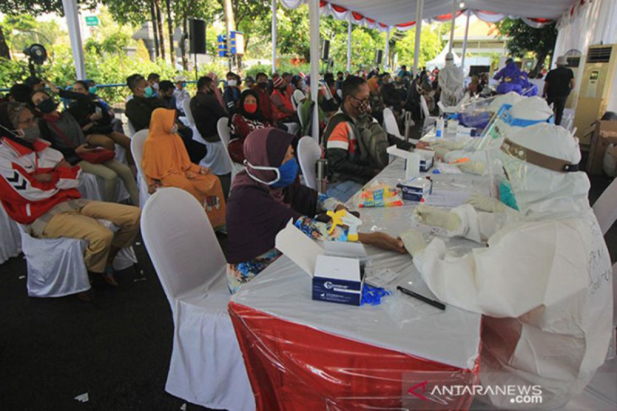 TVRI, RRI dan Metro TV di Surabaya ditelusuri penyebaran COVID-19