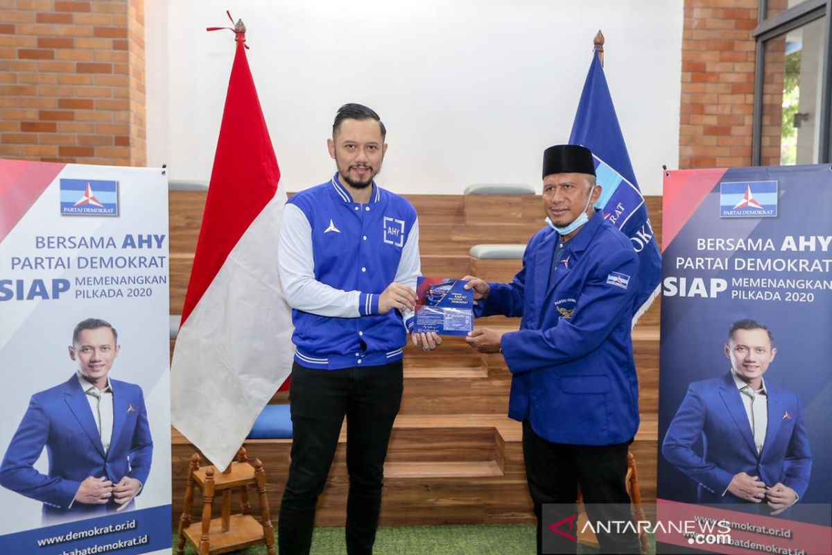 Mantan pelatih Timnas U-23 gabung Partai Demokrat