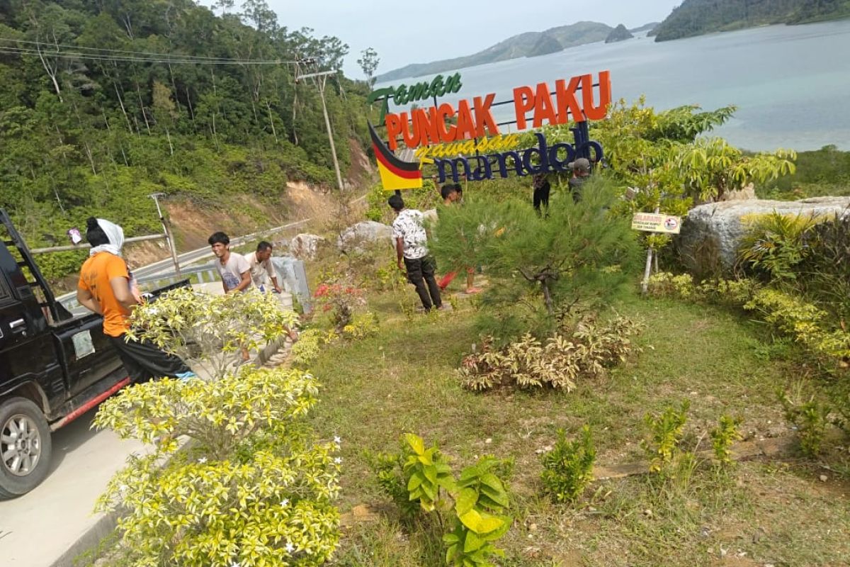 Pesisir Selatan Government fixed Puncak Paku park, KWBT Mandeh