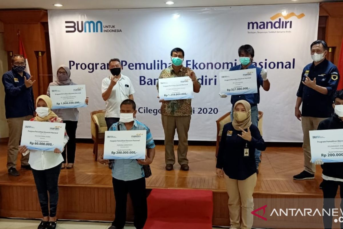 Dukung Program PEN, Bank Mandiri Salurkan Rp3,9 Miliar Bagi UMKM di Cilegon