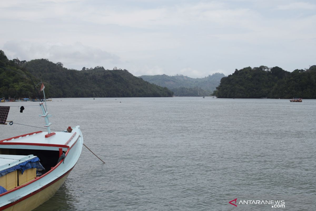 Pemkab Malang tutup kawasan wisata pantai sepanjang JLS