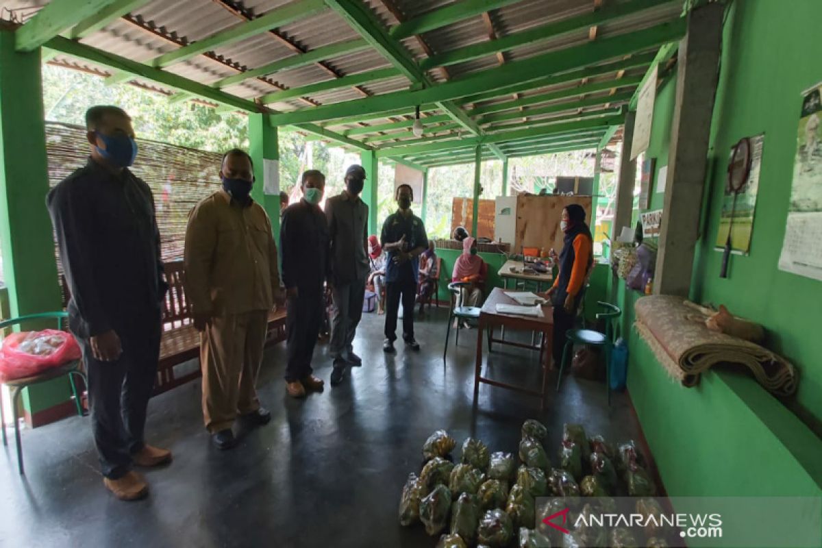 Kulon Progo diminta  bina kelompok wanita tani