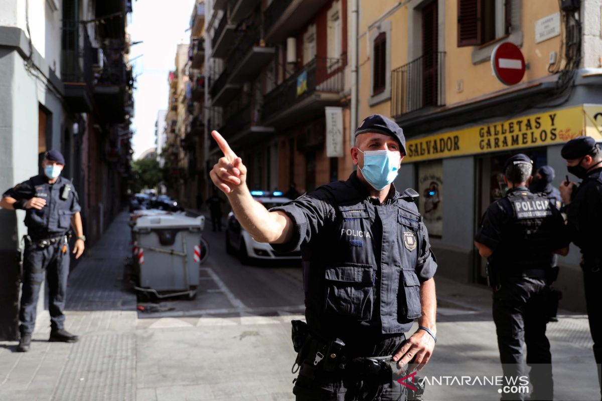 Polisi Spanyol, Italia tangkap 106 orang dalam penyergapan kelompok mafia
