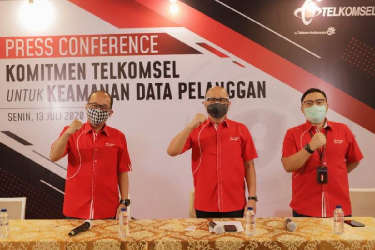 Telkomsel pastikan data pelanggan tetap aman dan terjaga kerahasiaannya