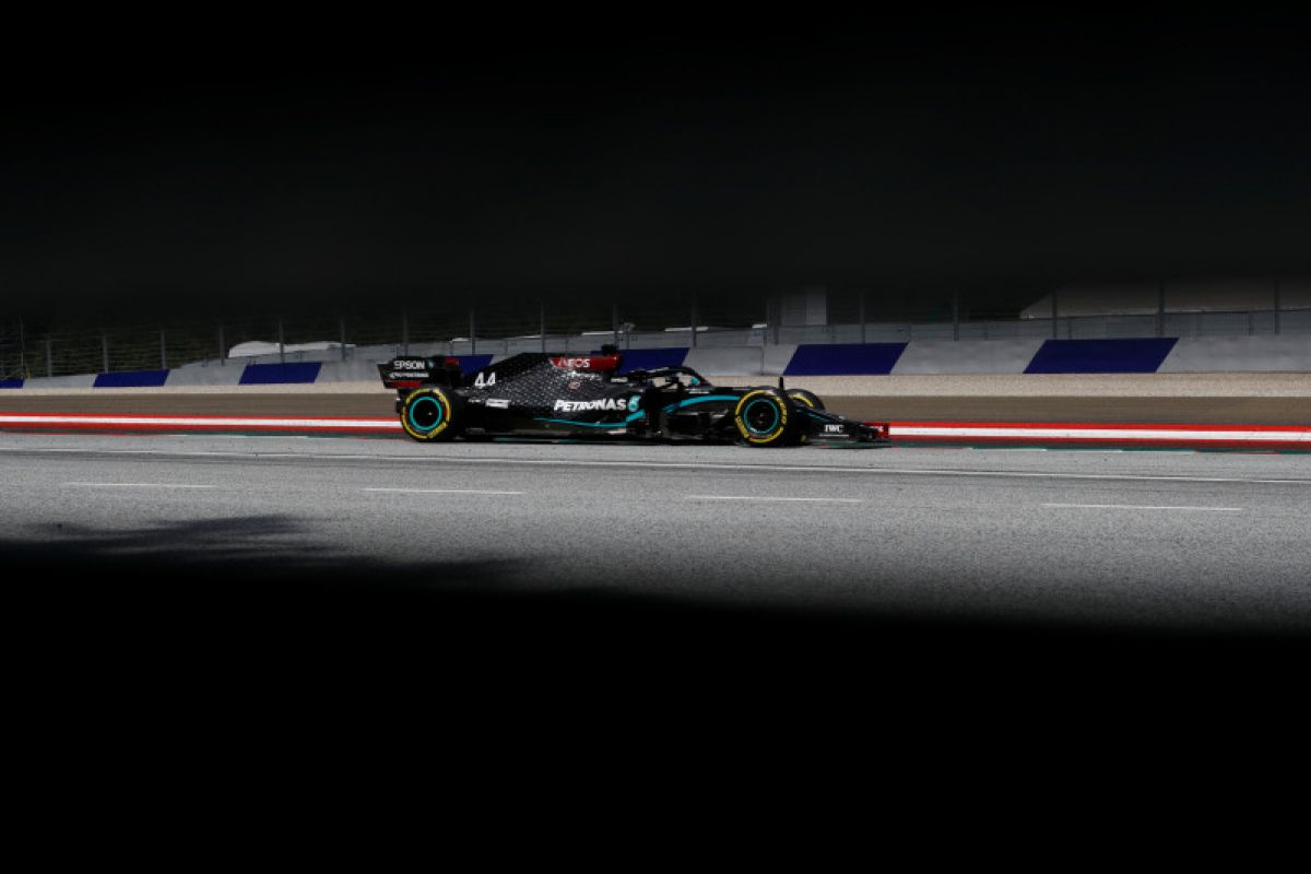 Hamilton incar rekor di Grand Prix Hungaria