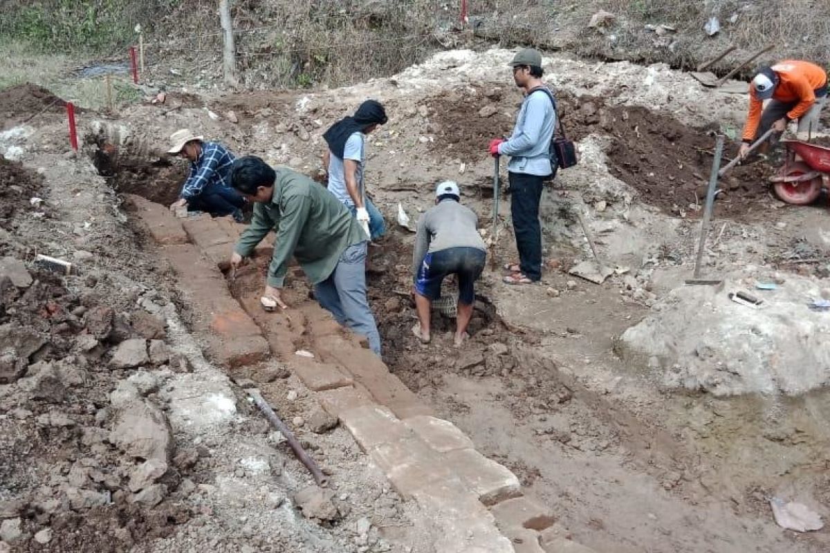BPCB ekskavasi situs diduga petirtaan kuno di Kediri