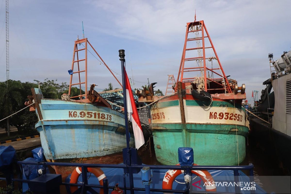 Menteri Edhy tegaskan tidak antipenenggelaman kapal pencuri ikan