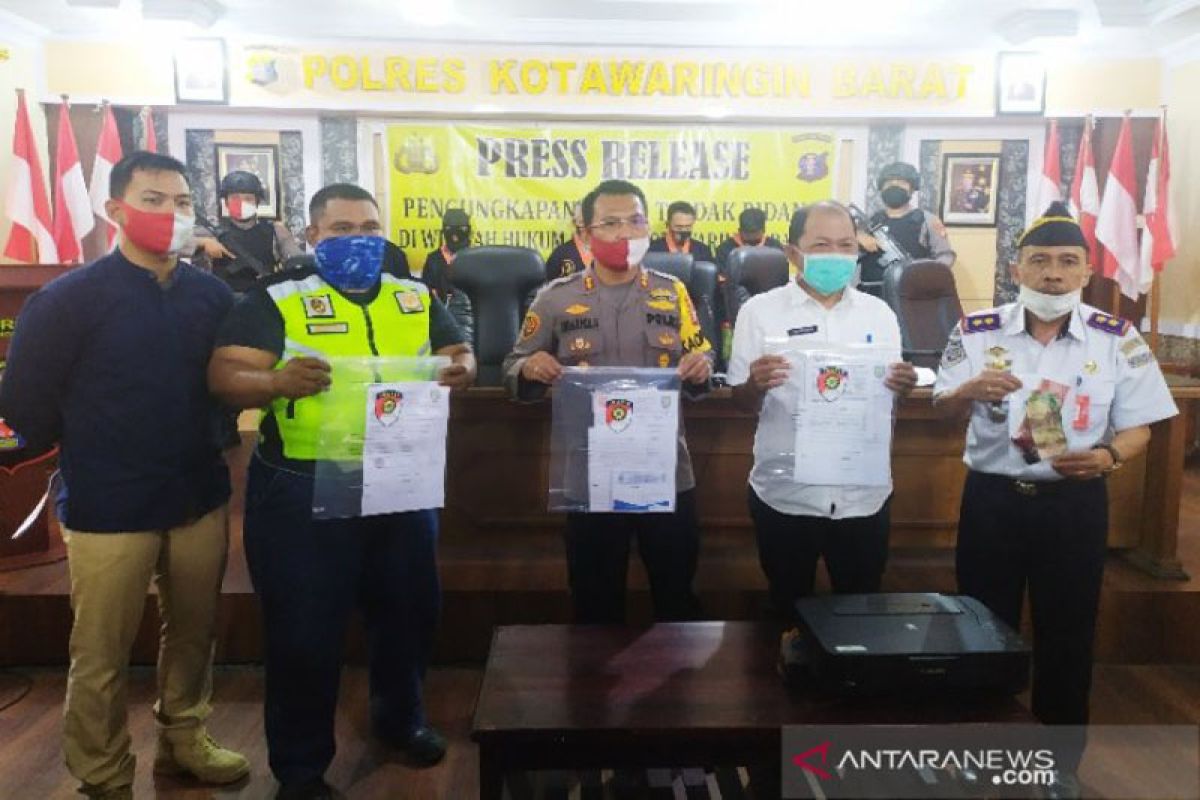 Polisi tangkap lima  pelaku pemalsuan surat hasil tes cepat COVID-19