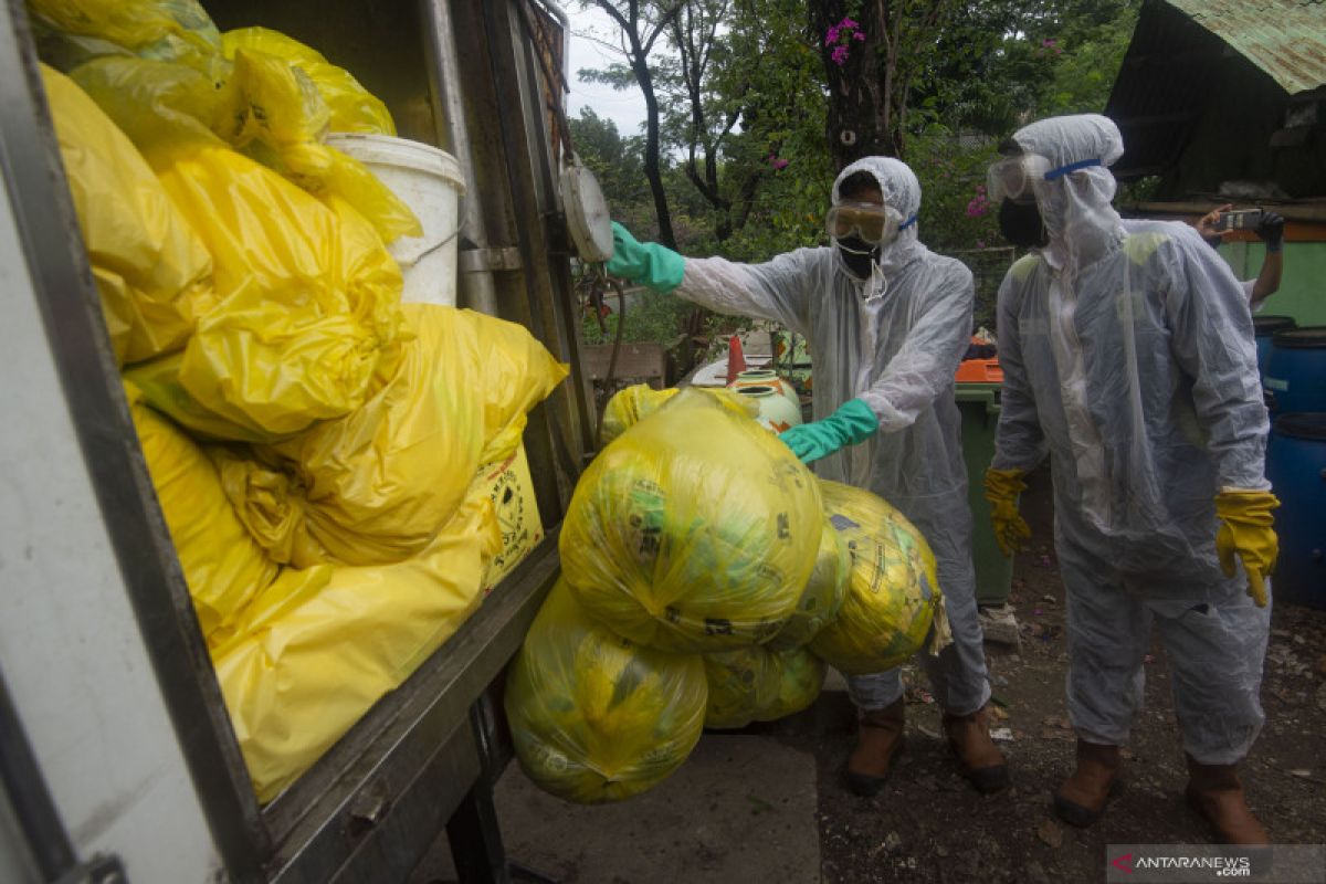 Dinas LH DKI tangani 1.231 kilogram sampah masker